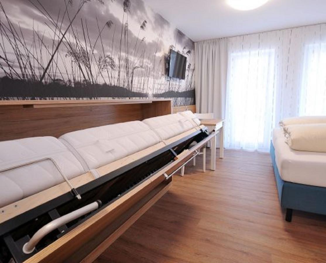 Gaestehaus Zur Krone ヴァルテンホーフェン エクステリア 写真